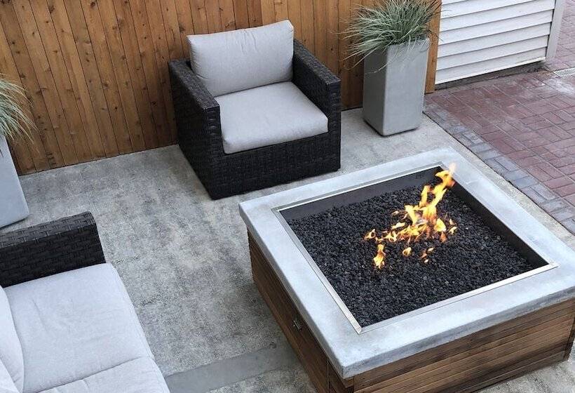 Hotel Inn At The Prom Oceanfront