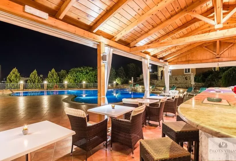 酒店 Pilot's Villas Luxury Suites