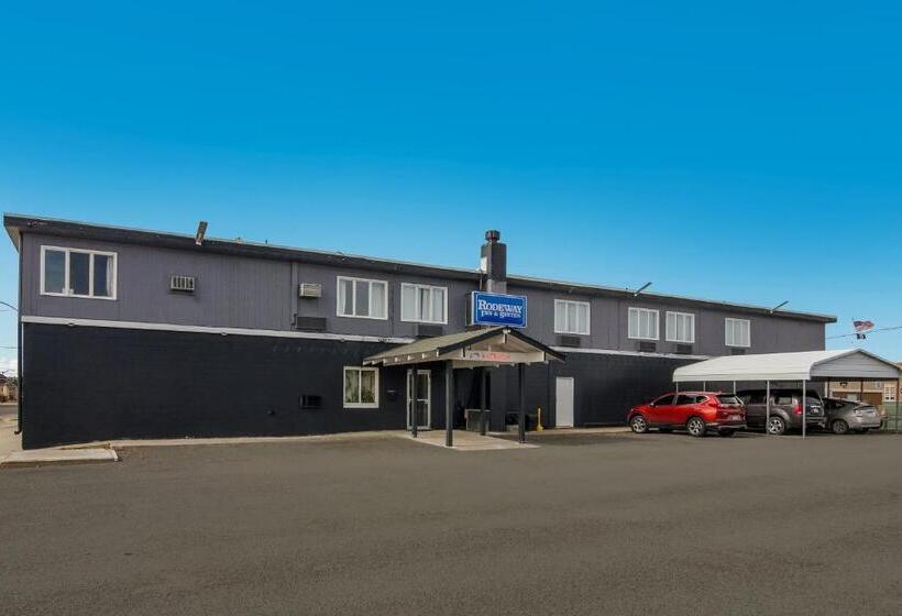 Отель Rodeway Inn & Suites Sidney Historic Downtown I80