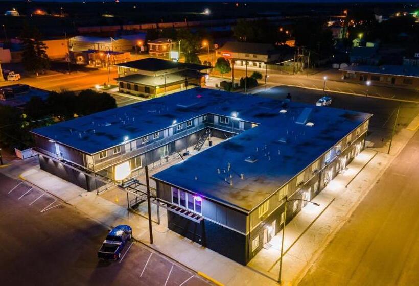 Отель Rodeway Inn & Suites Sidney Historic Downtown I80