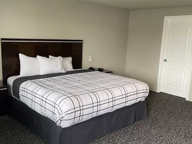 Отель Royal Inn Eugene Airport