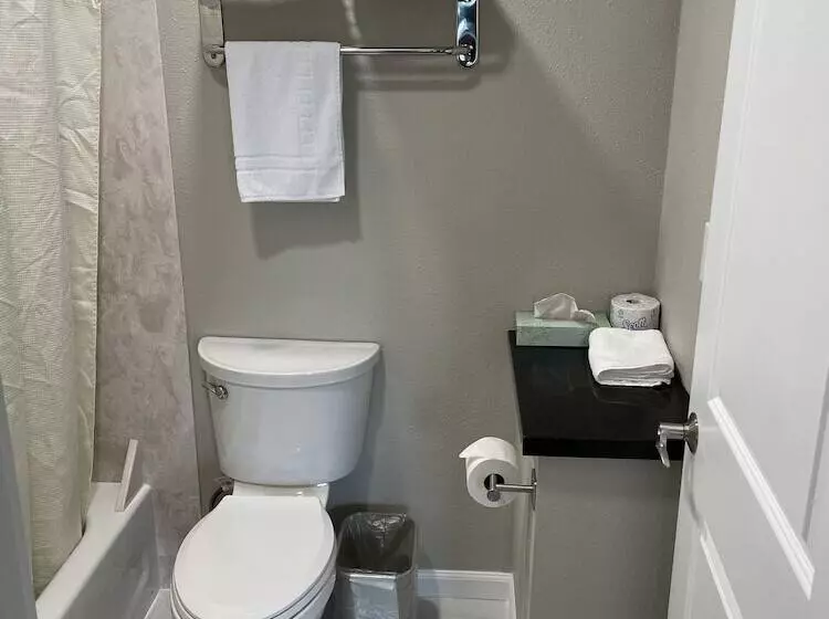 Отель Royal Inn Eugene Airport