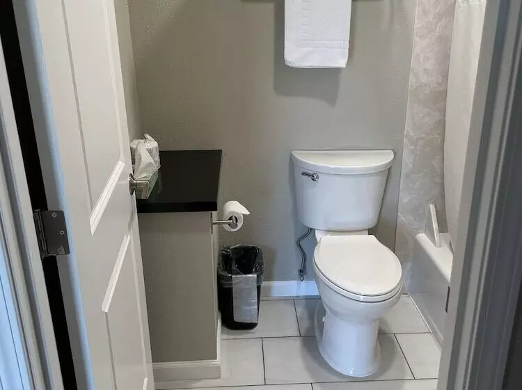 Отель Royal Inn Eugene Airport