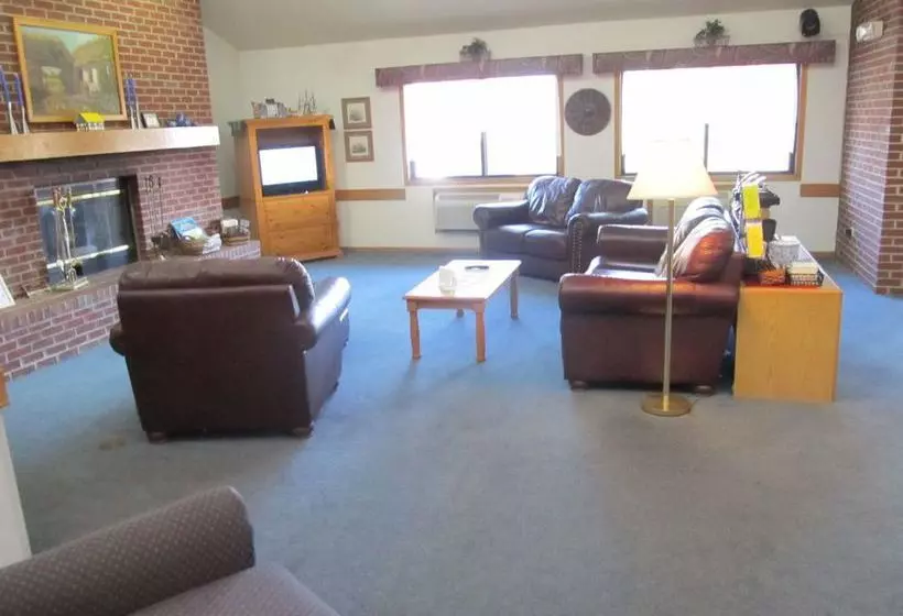 酒店 Tivoli Inn & Suites