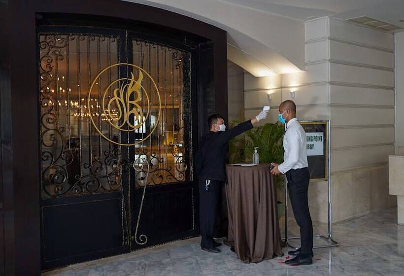 هتل Tower Club At Lebua