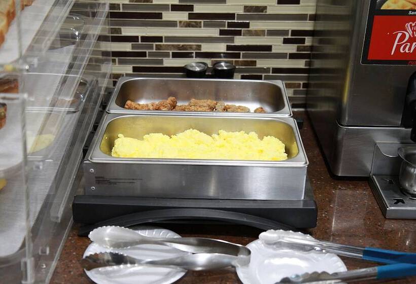 酒店 Travel Inn & Suites Flemington