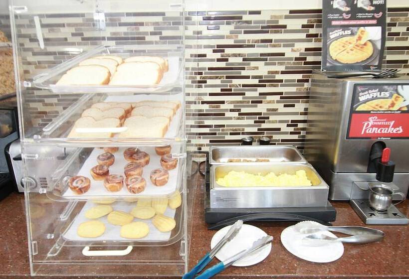 酒店 Travel Inn & Suites Flemington