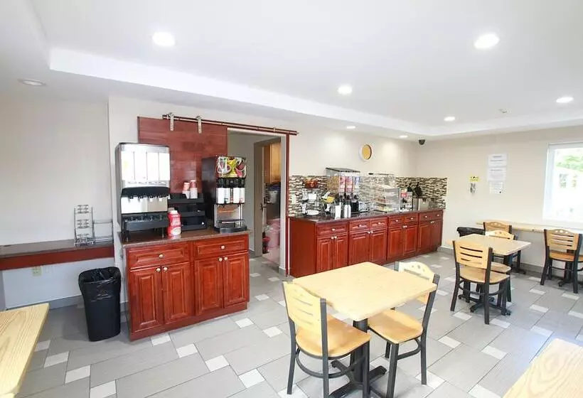 בית מלון כפרי Travel Inn & Suites Flemington