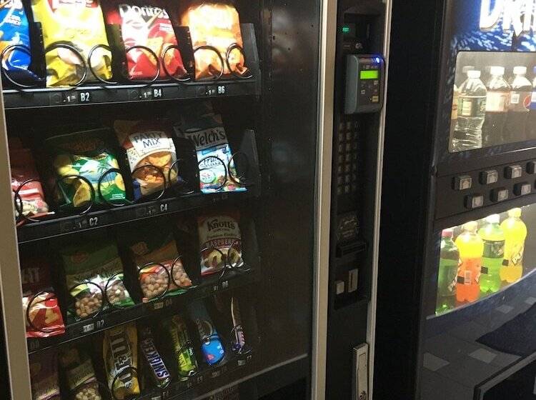 酒店 Travel Inn & Suites Flemington