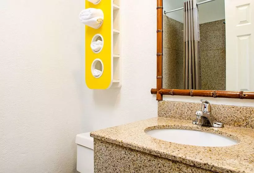 Motel 6modesto, Ca Downtown