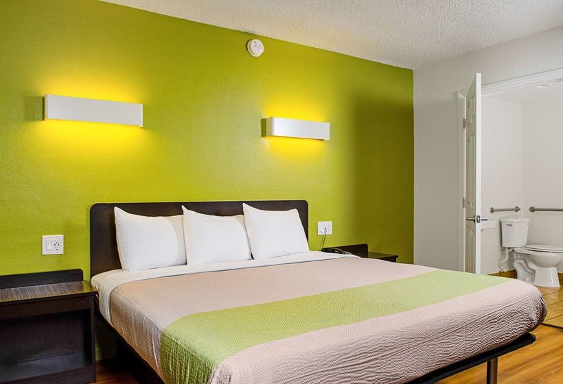 Motel 6modesto, Ca Downtown