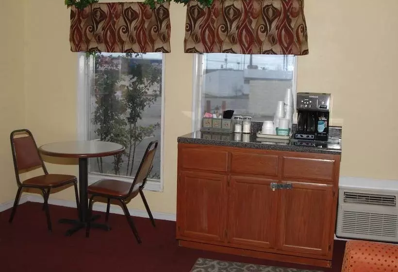 モーテル Red Carpet Inn Oxford