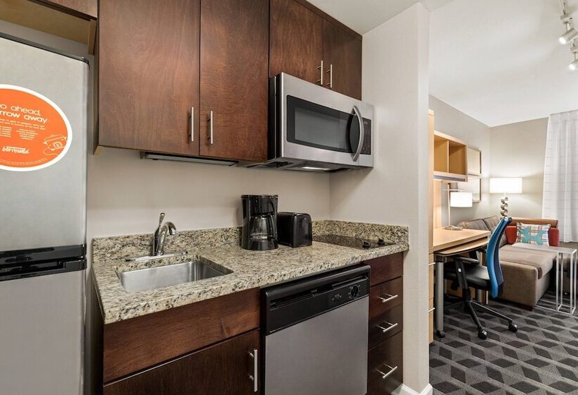 Towneplace Suites By Marriott Chattanooga Near Hamilton Place