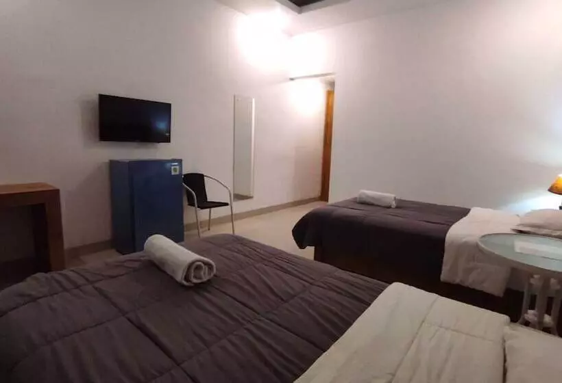 Hotelli Manu Guest House 2