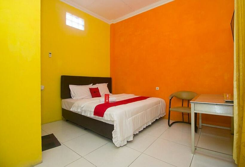 Panzió Reddoorz Syariah Near Keraton Sumenep