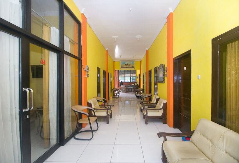 Panzió Reddoorz Syariah Near Keraton Sumenep