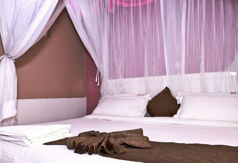 پانسیون Twinspot Guest House