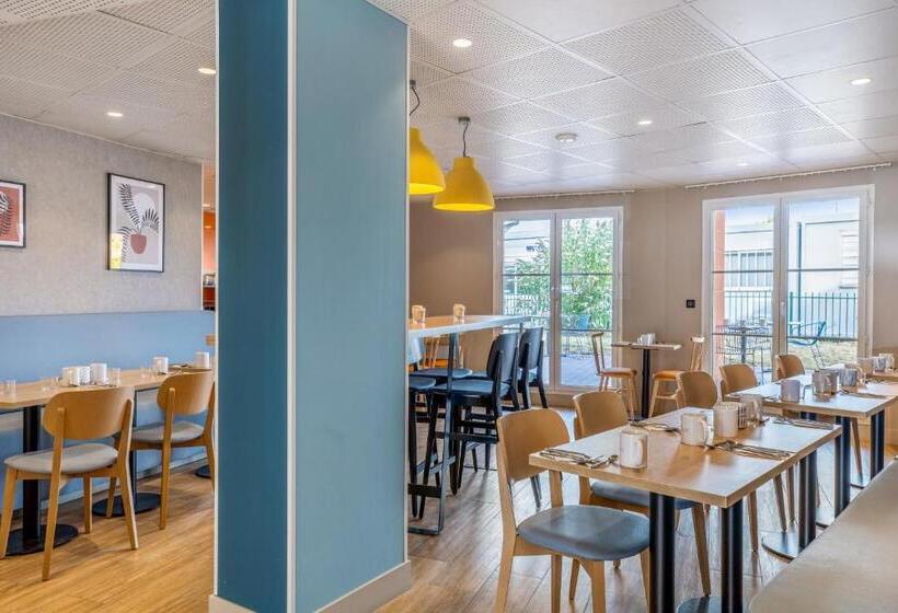 Appart City Confort St Quentin En Yvelines  Bois D Arcy