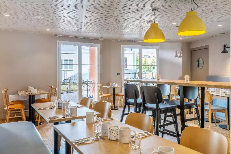 Appart City Confort St Quentin En Yvelines  Bois D Arcy