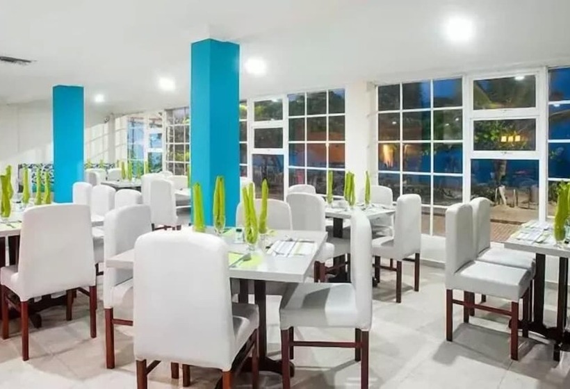 هتل Bahia Sardina