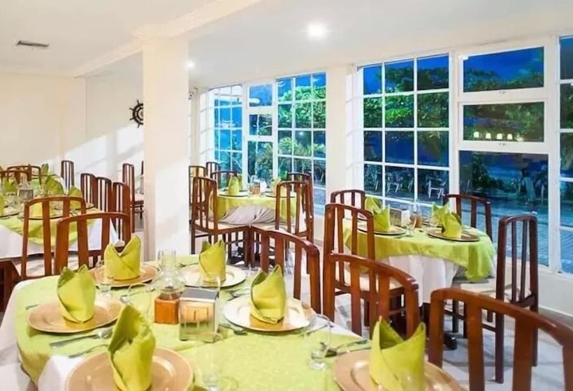 هتل Bahia Sardina