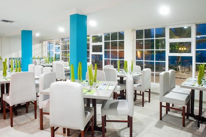 هتل Bahia Sardina