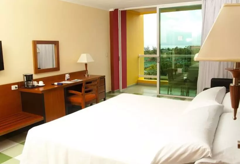 Hotelli Barcelo Solymar