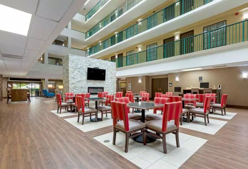 호텔 Comfort Suites Near Potomac Mills