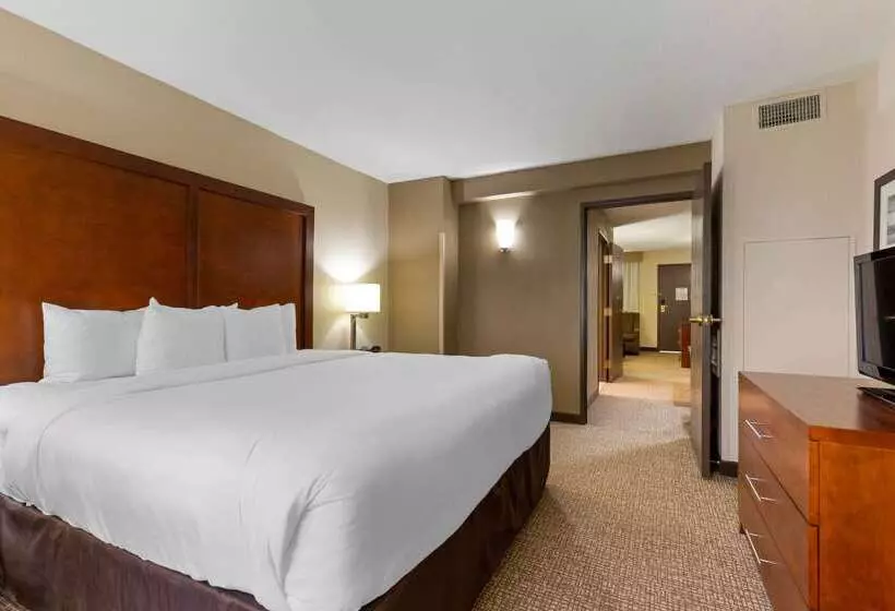 호텔 Comfort Suites Near Potomac Mills