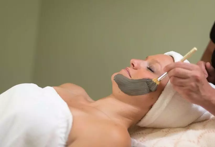 ホテル Lake Opechee Inn And Spa