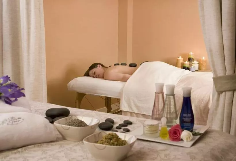 ホテル Lake Opechee Inn And Spa