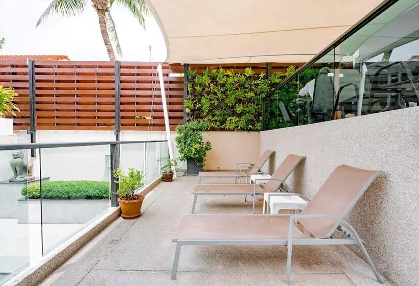 Отель Naiya Buree Boutique Resort