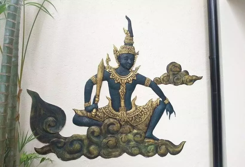 Отель Naiya Buree Boutique Resort