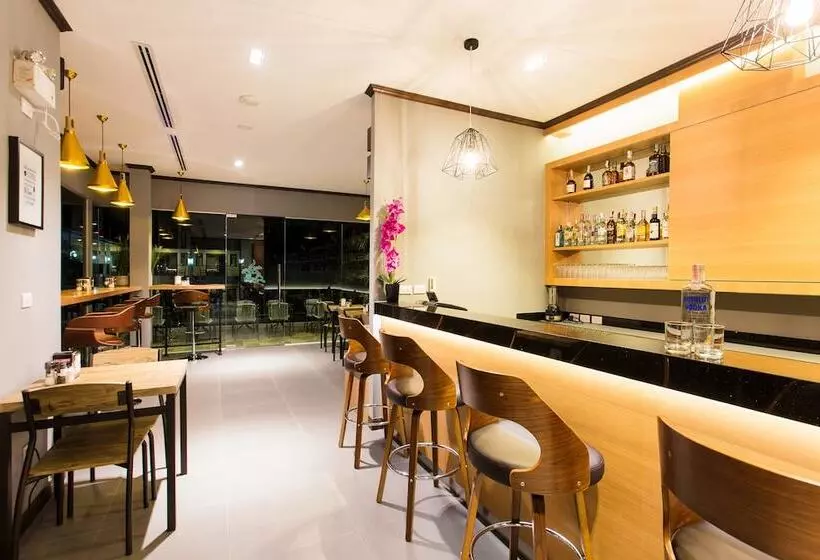 Отель Naiya Buree Boutique Resort