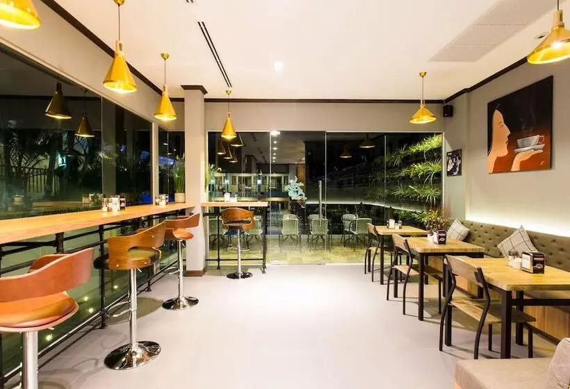 Отель Naiya Buree Boutique Resort