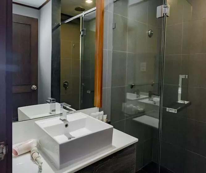 Отель Naiya Buree Boutique Resort