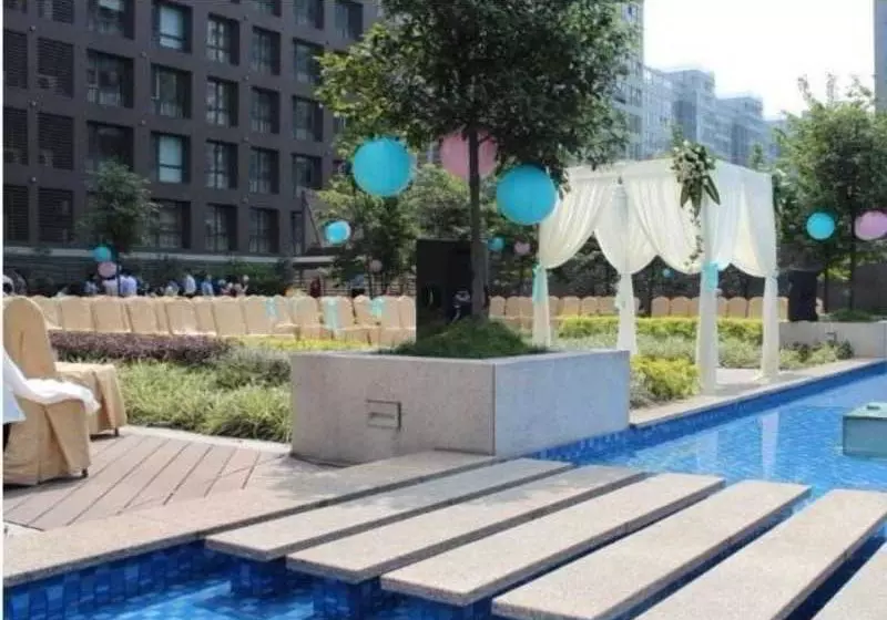 Отель Oakwood Residence Funder