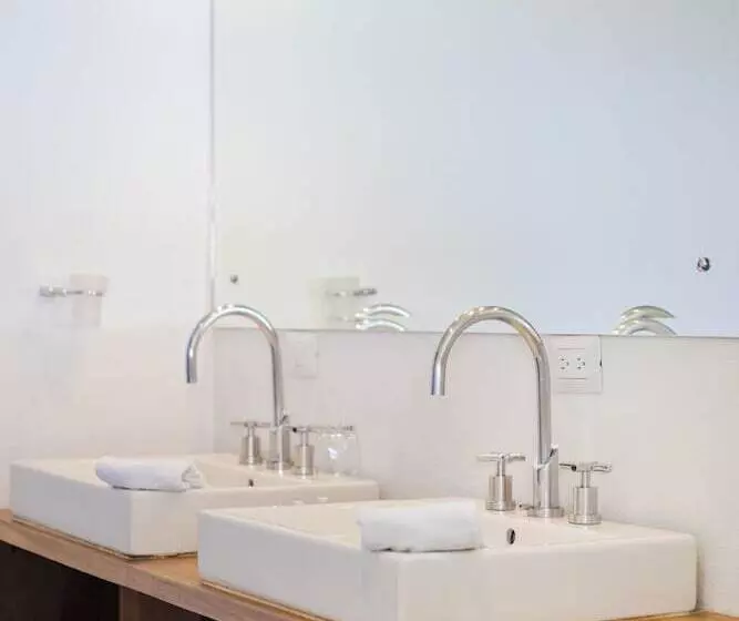 فندق Poas Volcano Lodge