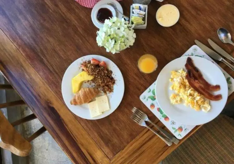 فندق Poas Volcano Lodge