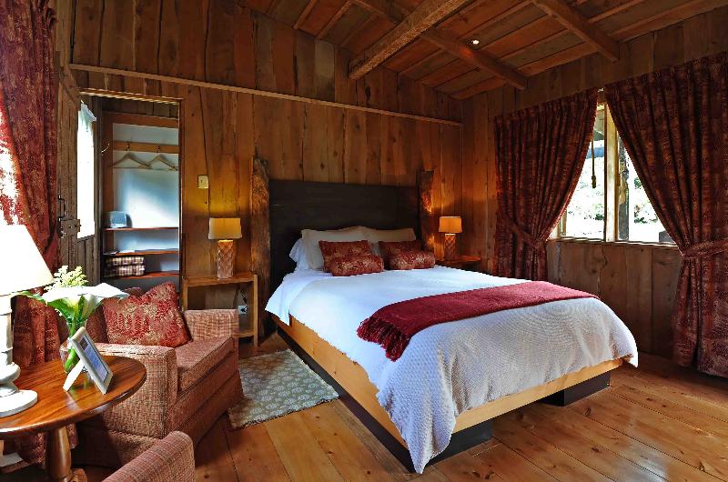 Отель Poas Volcano Lodge