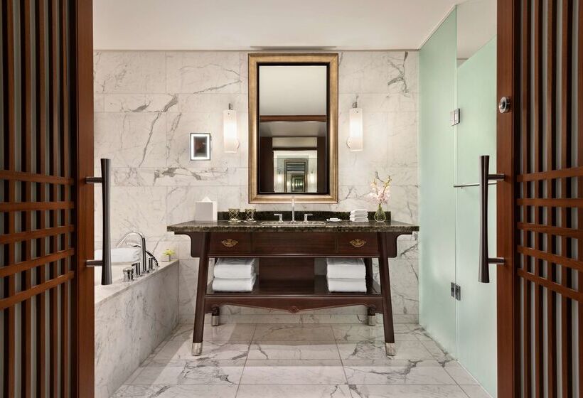 فندق Shangrila Toronto