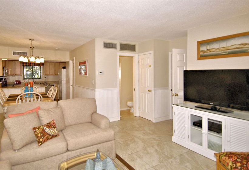 Отель Shipyard Hilton Head Beach & Golf Villas