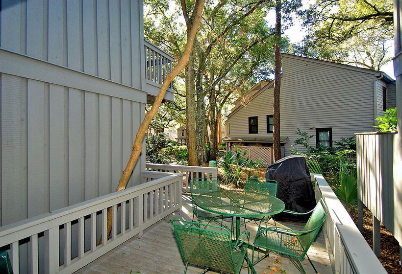 Отель Shipyard Hilton Head Beach & Golf Villas