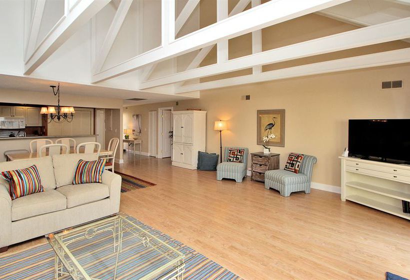 Отель Shipyard Hilton Head Beach & Golf Villas