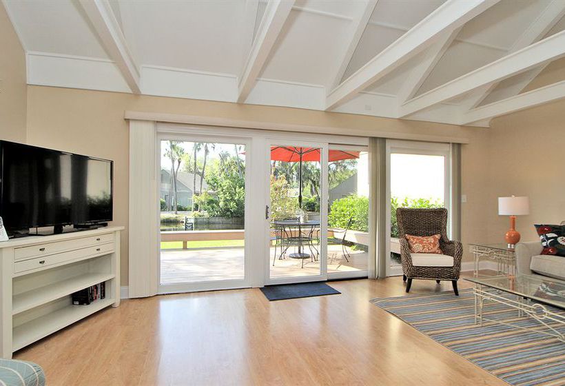 Отель Shipyard Hilton Head Beach & Golf Villas