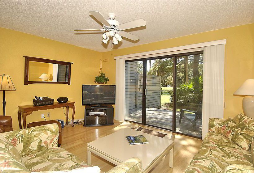 Отель Shipyard Hilton Head Beach & Golf Villas