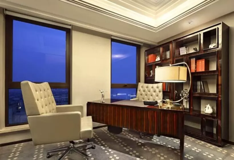 The Qube Hotel Shanghai Xinqiao