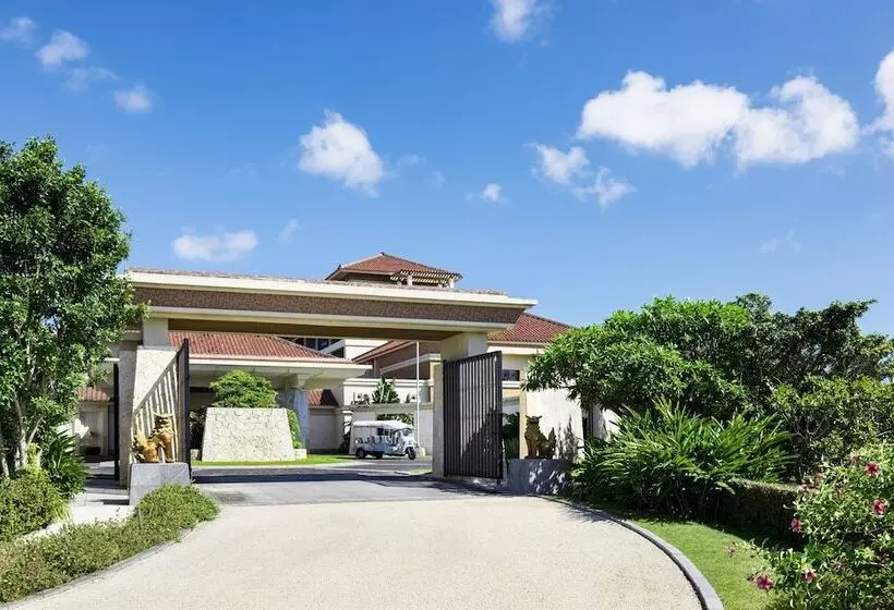 Отель The Ritzcarlton Okinawa