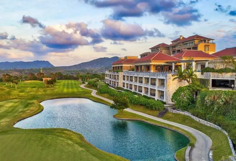 Отель The Ritzcarlton Okinawa