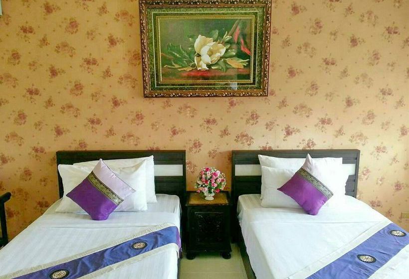 호텔 The Sun Resort & Spa